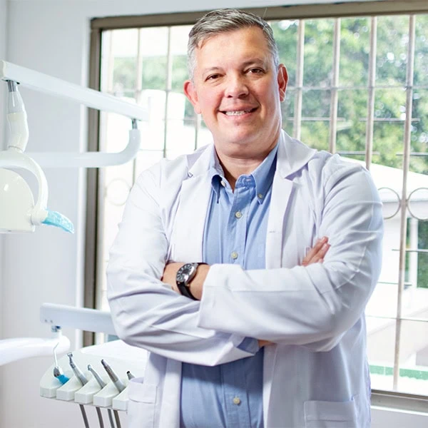 Dr. Mario Bonilla